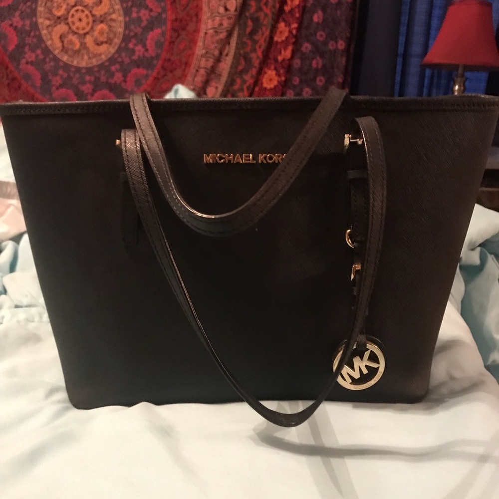 Like new Michael Kors tote